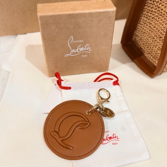 Bundle Of 2✨Christian Louboutin By My Side Raffia Tote Bag & Matching Bag Charm - Picture 7 of 16